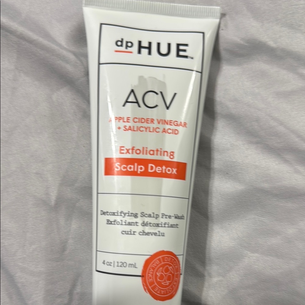 HUE Exfoliating Scalp Detox - White and Orange